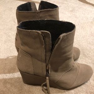 Toms Zip Booties